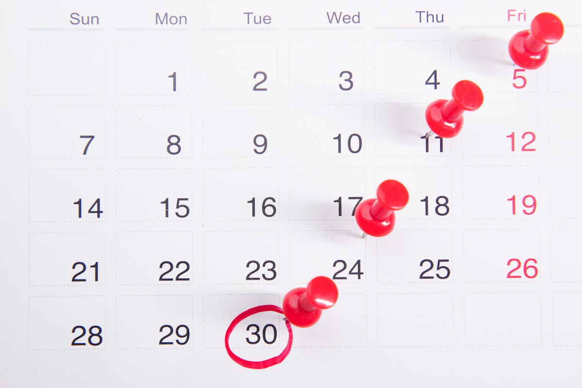 Calendar with recurring due dates marked for automatic maintenance reminders